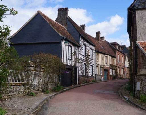 web_gerberoy-street02624